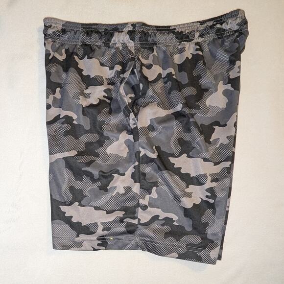 Tek Gear Men's Camo Athletic Shorts - Size Large - Gray - Gym Workout Excellent - Picture 3 of 4